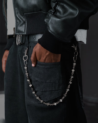 DICE KEYCHAIN.